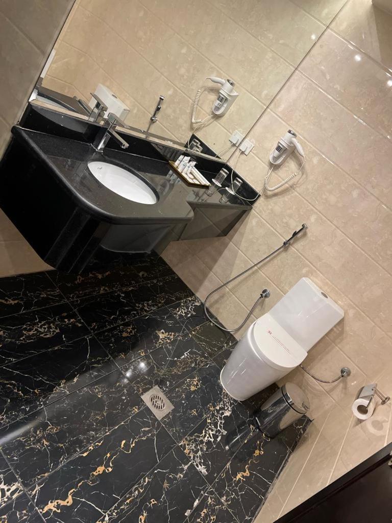 Remaz Suites Hotel Al Al Jubail Exteriér fotografie