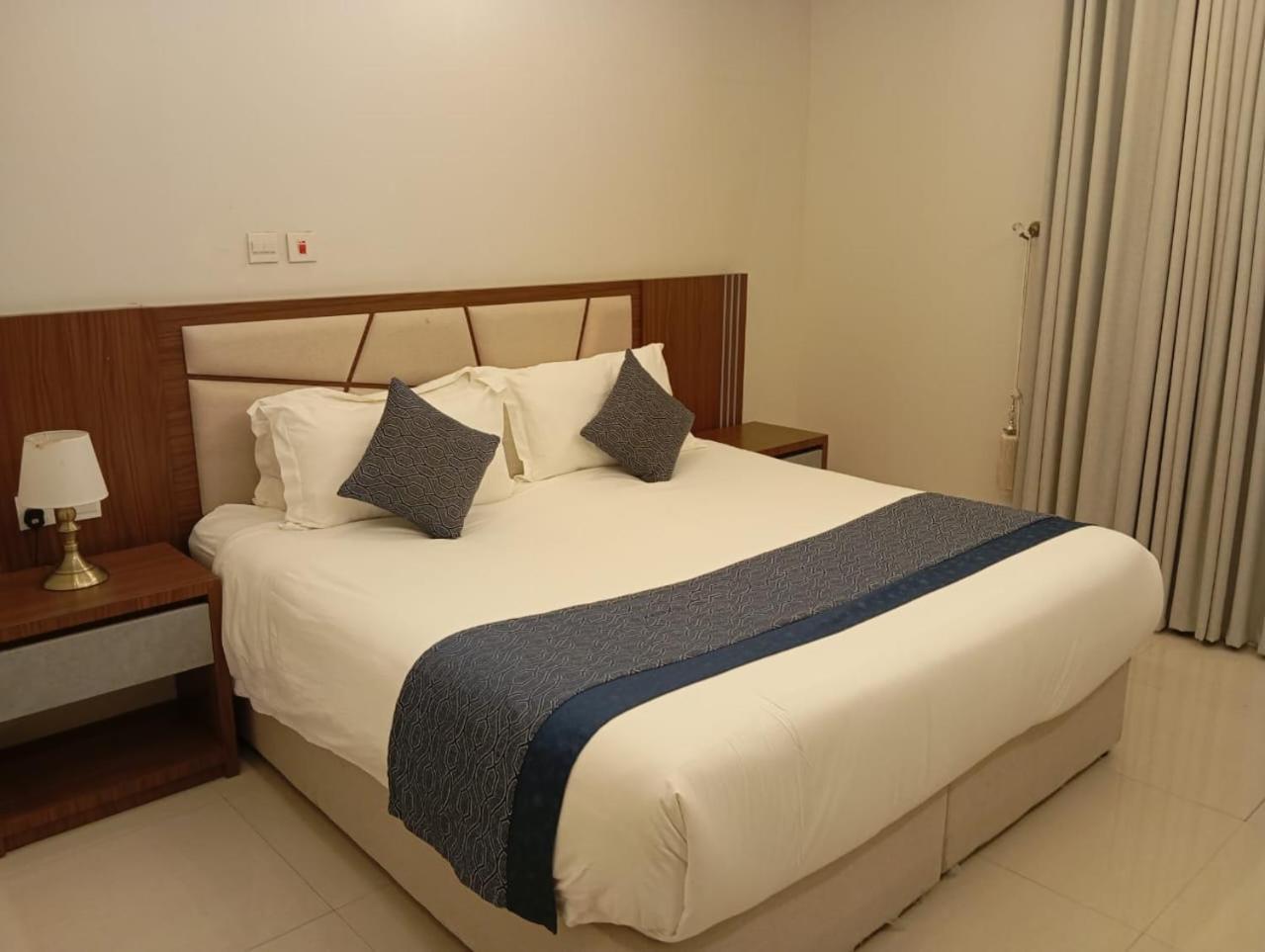Remaz Suites Hotel Al Al Jubail Exteriér fotografie